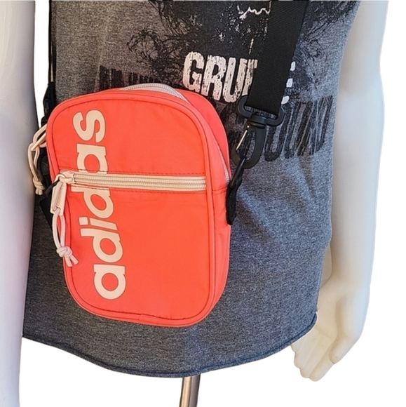 adidas Core Festival Mini Crossbody Bag Travel Running RARE Neon Pink Signal - Picture 14 of 16